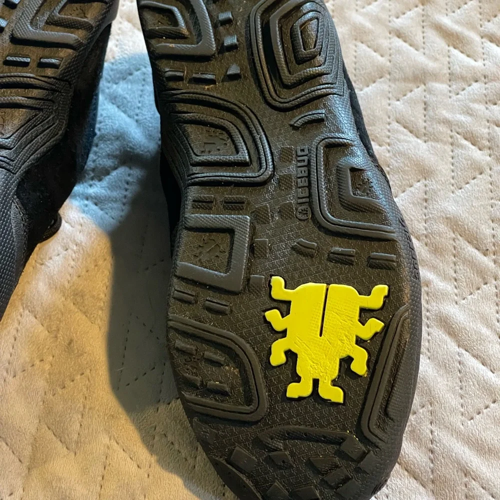 Icebug shoes‎ men’s size 10 pre-owned condition black